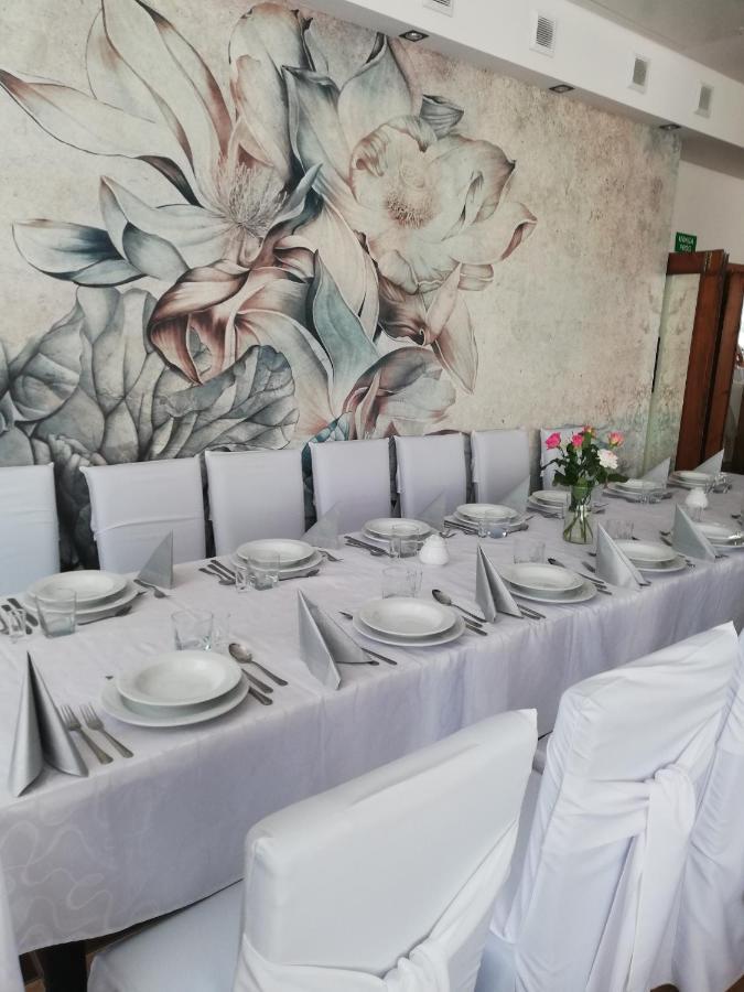 Hotel Tiffany Nowe Miasto Lubawskie Dış mekan fotoğraf